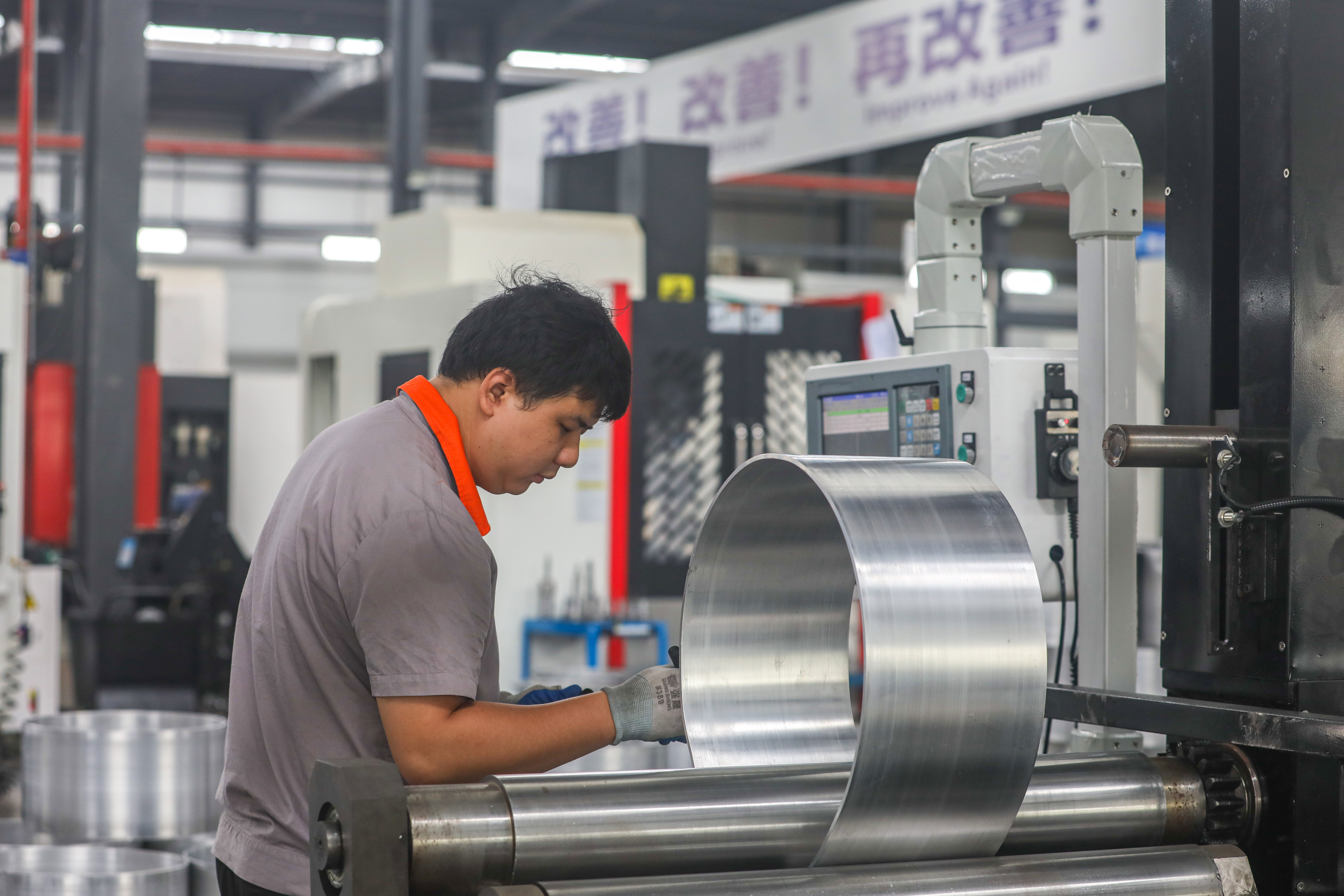 稳中求进@高质量发展 | 赣州定南 主攻工业倍增项目 助推汽车零部件产业高质量发展